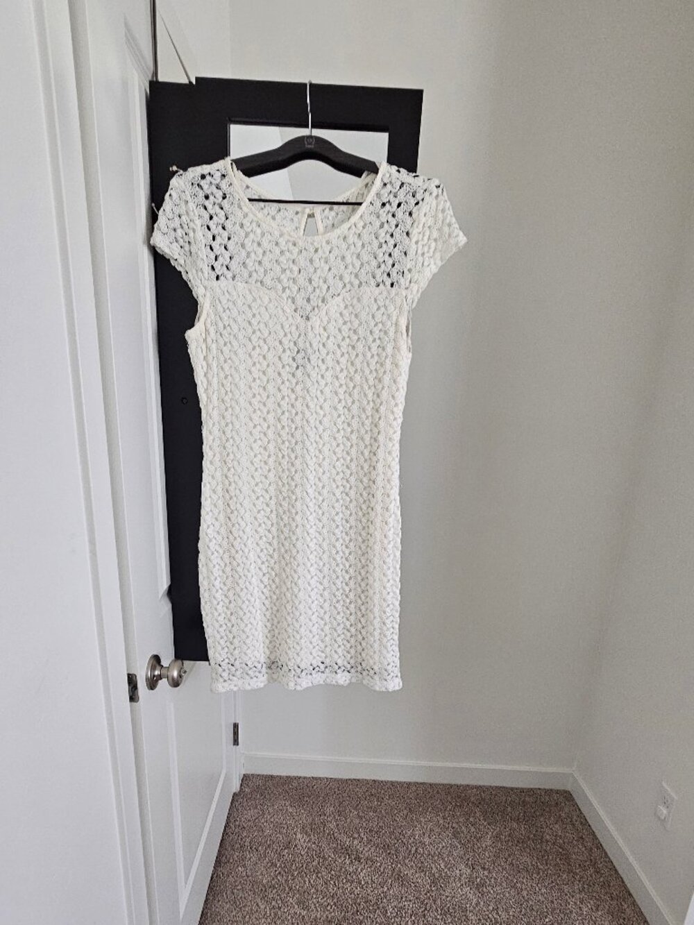 Ivory Crochet Lace Open-Back Dress - Picture 2 of 4